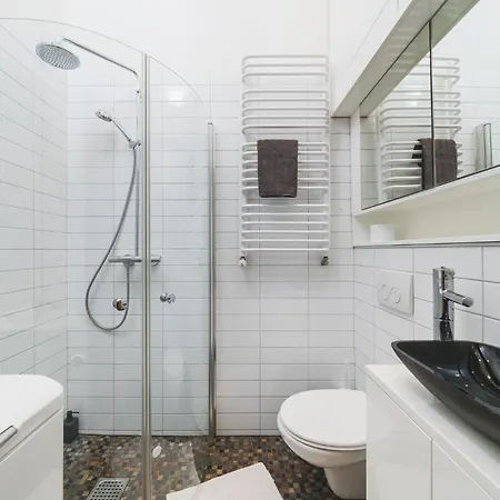 Luxury, 2 Separate Bedrooms For Four By Homeclick Apartment *