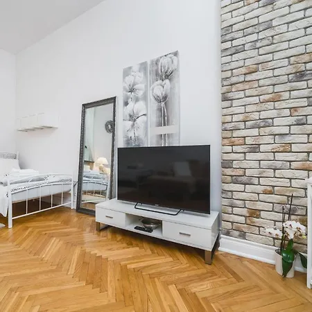 Luxury, 2 Separate Bedrooms For Four By Homeclick Krasków