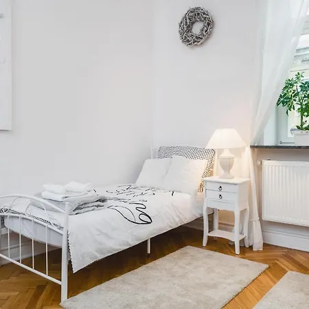Luxury, 2 Separate Bedrooms For Four By Homeclick Διαμέρισμα *